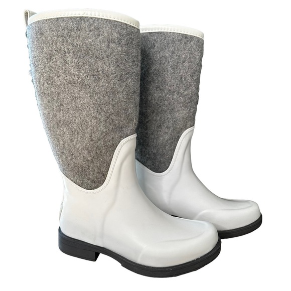 Ugg | White and Gray Reignfall Waterproof Boots Size 6 - Picture 1 of 14